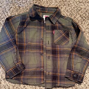 Levi’s long sleeve button down shirt